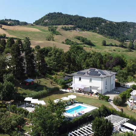 甘艾登民宿 San Benedetto Del Querceto 外观 照片