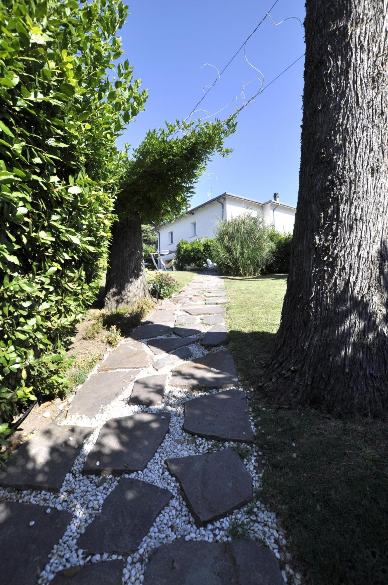 甘艾登民宿 San Benedetto Del Querceto 外观 照片