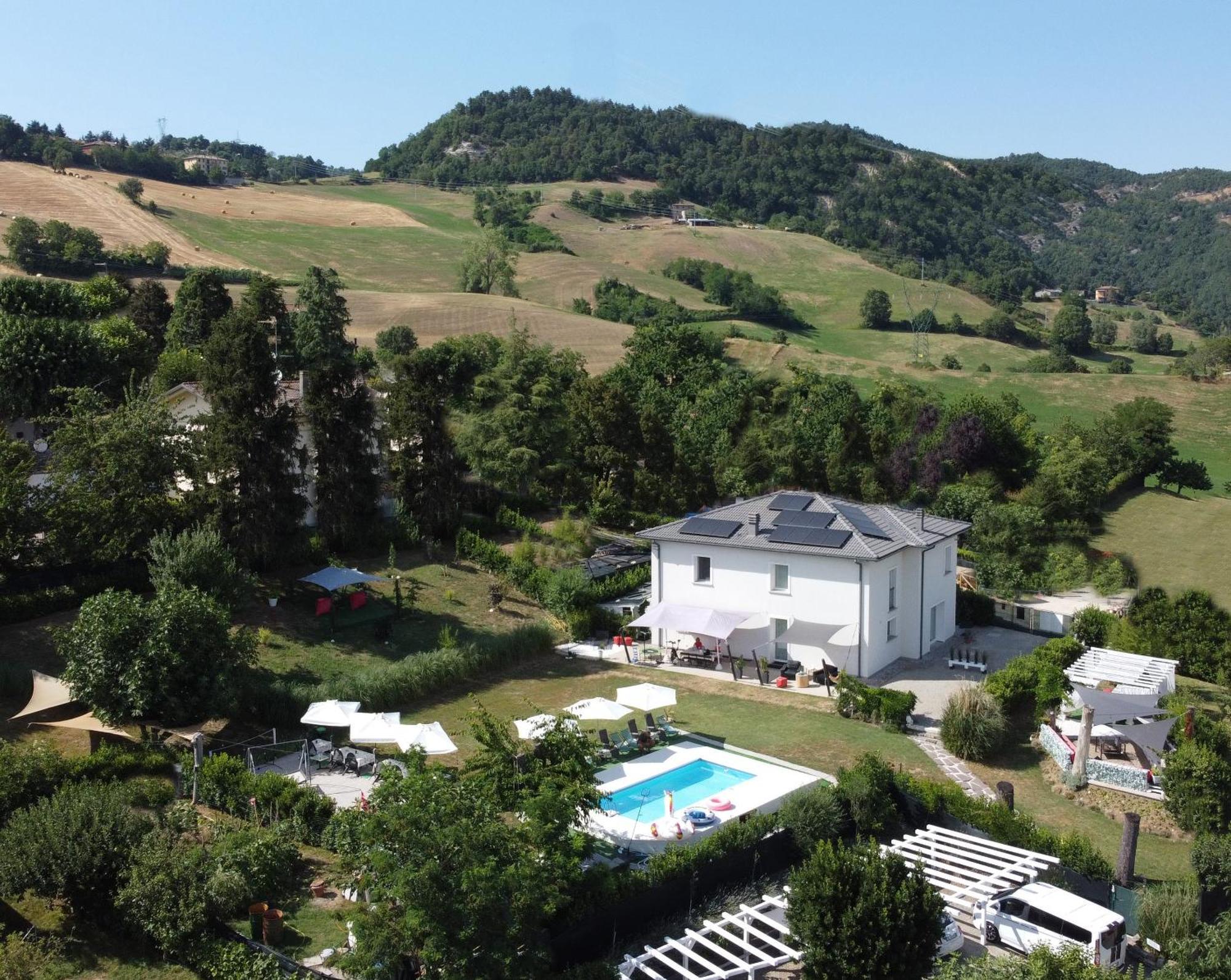 甘艾登民宿 San Benedetto Del Querceto 外观 照片